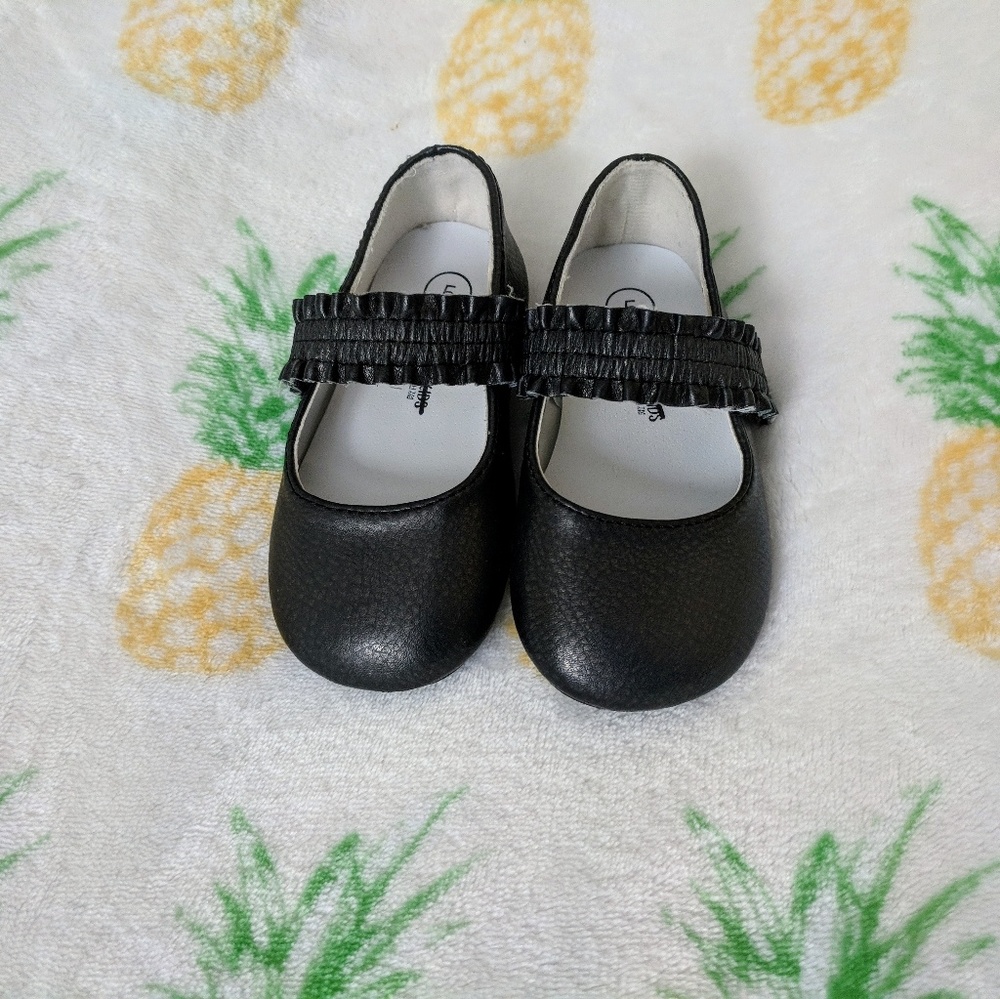 Oshkosh Black Feaux Leather Mary Janes
